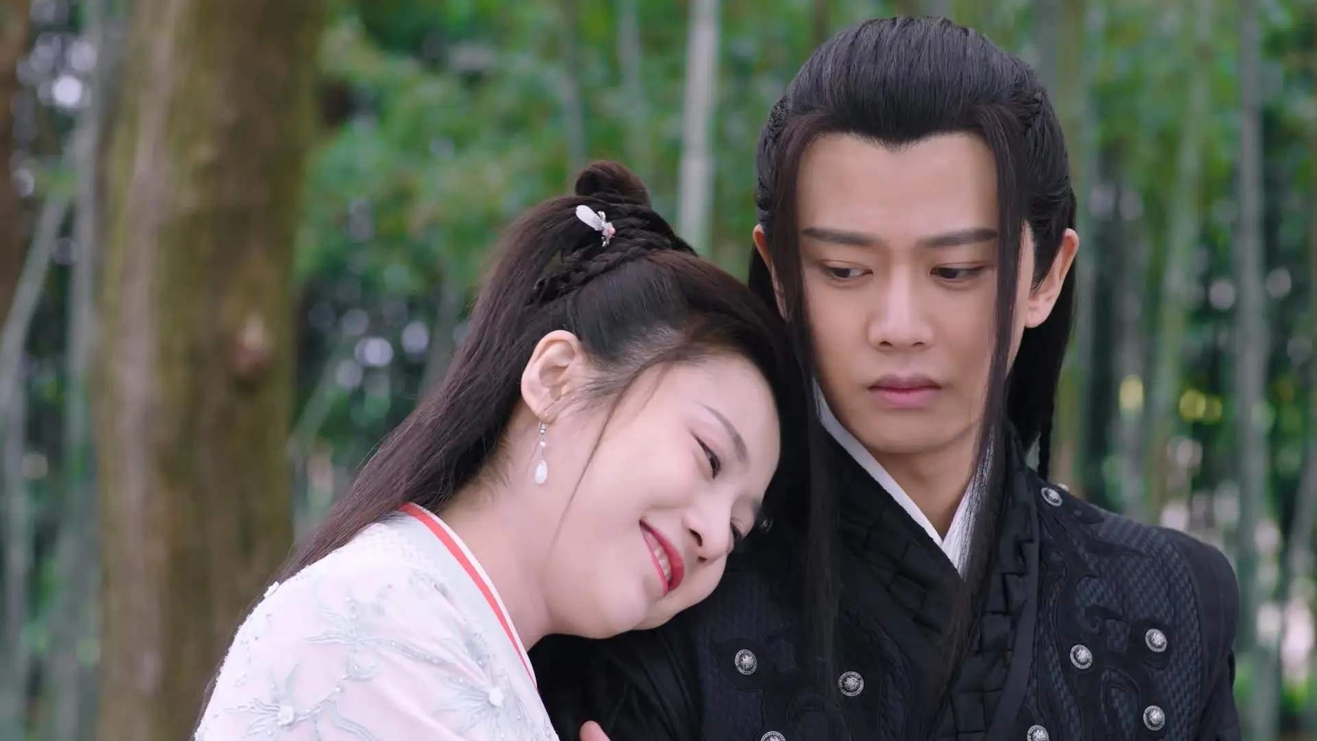 kaiyun体育综合-快船队迎战劲敌，双方战术对决精彩纷呈，快船队视频