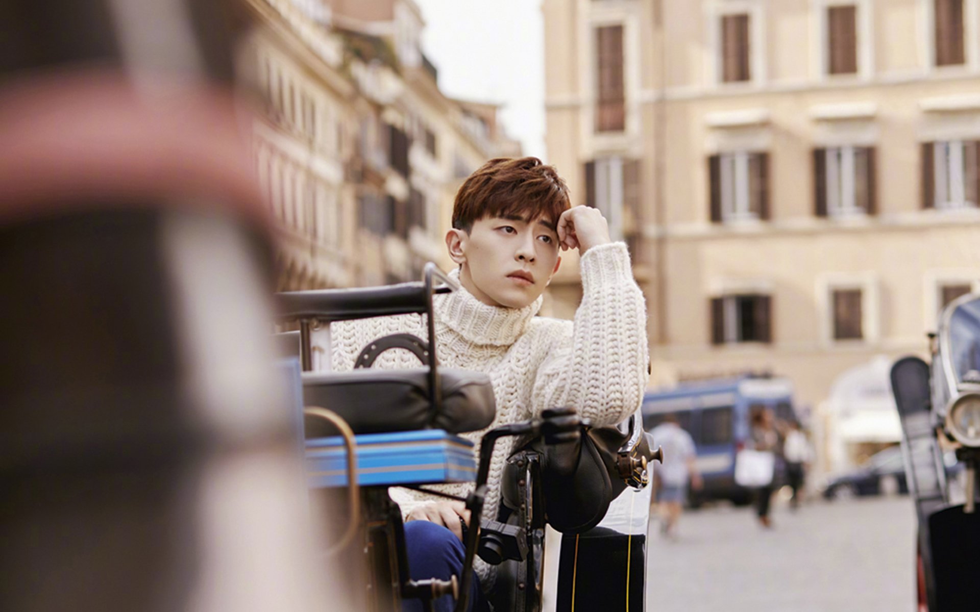 开云网页版登录入口-星光夜空越野跑,灯火阑珊中的极速闪耀,夜空星光闪耀图片