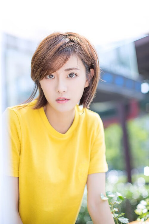 kaiyun体育综合-英超逆转神奇，精彩球员表现令人振奋，英超转会纪录