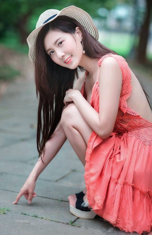 kaiyun中国官方网站-巴塞罗那遭受重创，欧冠前景堪忧，巴塞罗那被逆转的欧冠比赛