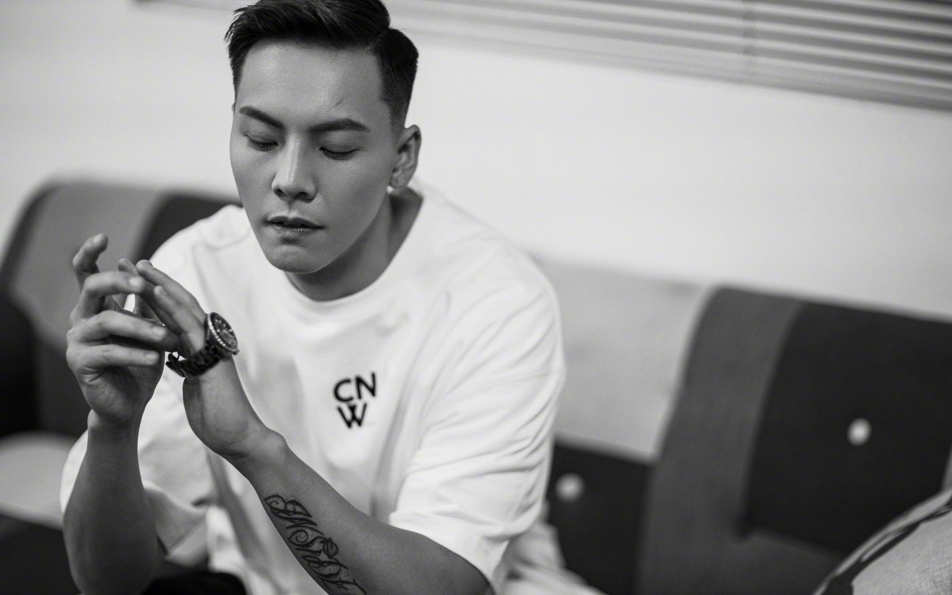 开云官方-斯图加特球员展现出强大攻击力，轻松取得胜利，斯图加特转入球员