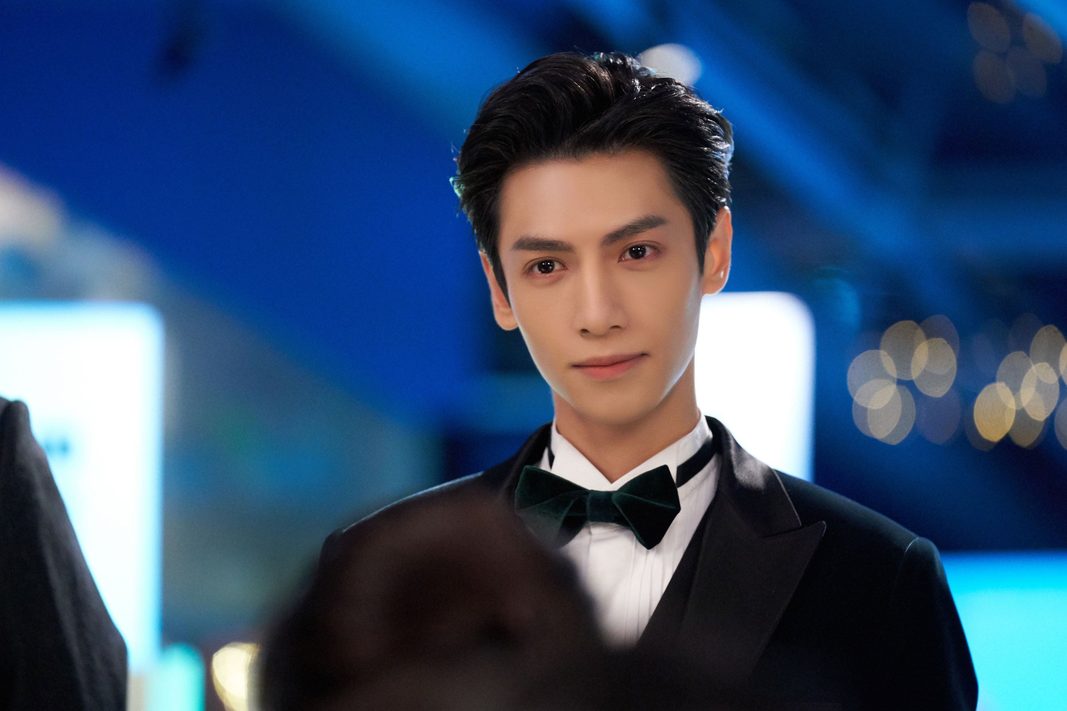 开云官网APP下载-格鲁塞100米蝶泳全程领先抢眼，格鲁塞特